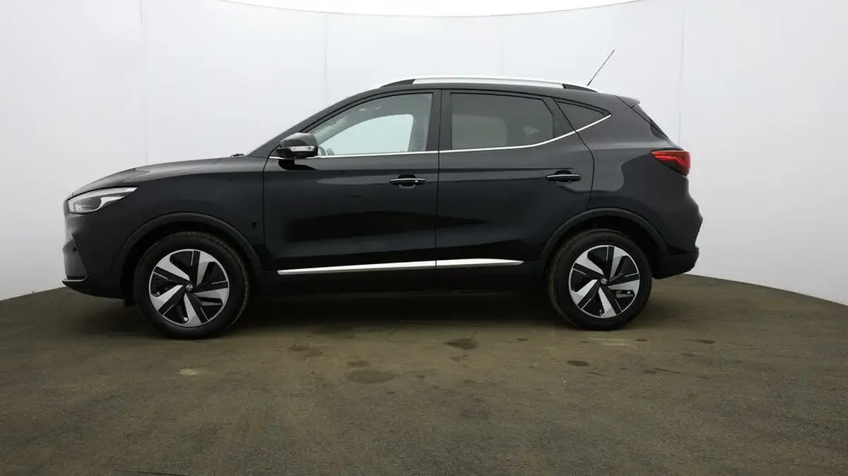 2023-mg-zs-suv-e-trophy-connect-ev-156ps-long-range-big-60