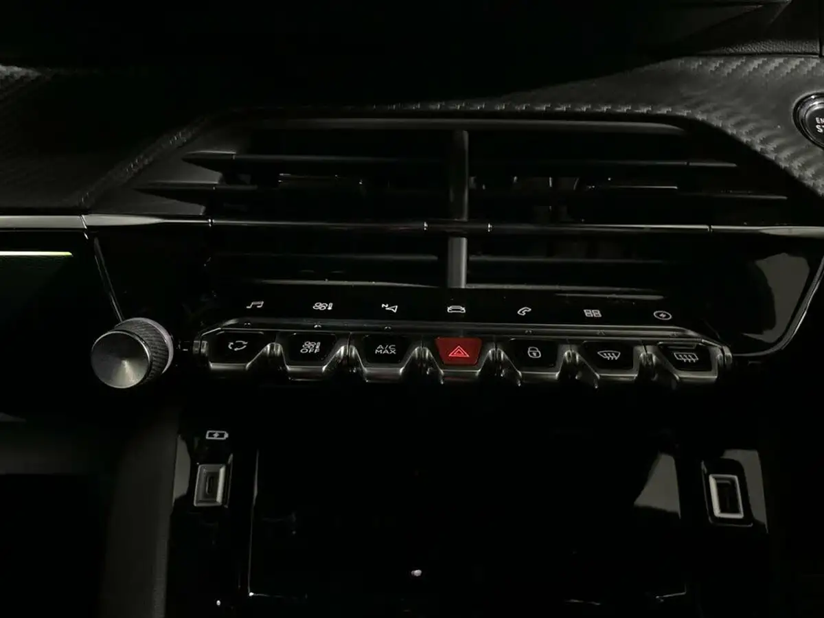 2021-peugeot-208-e-gt-50kwh-big-23