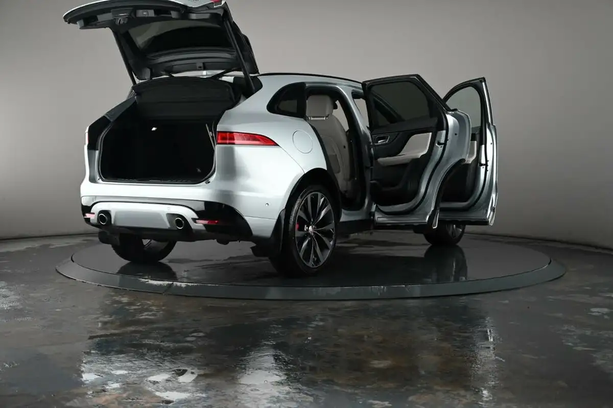 2016-jaguar-f-pace-30td-1st-edition-big-56