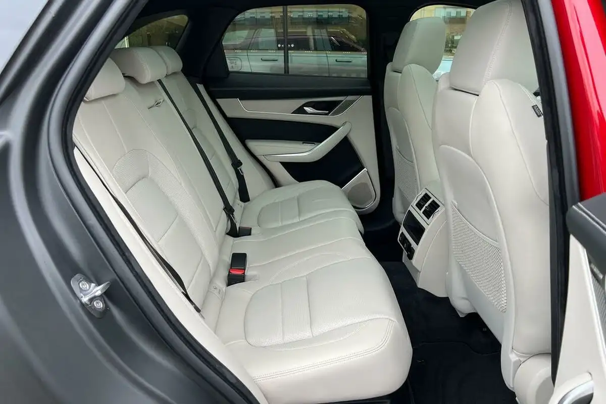 2024-jaguar-f-pace-20-d200-r-dynamic-se-black-90th-anniversary-edition-big-33