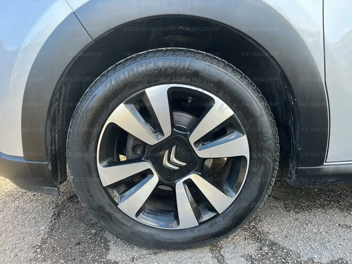 2017-citroen-c3-12-puretech-flair-82ps-big-18