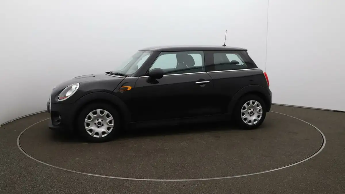 2017-mini-cooper-15-one-ss-3d-big-53