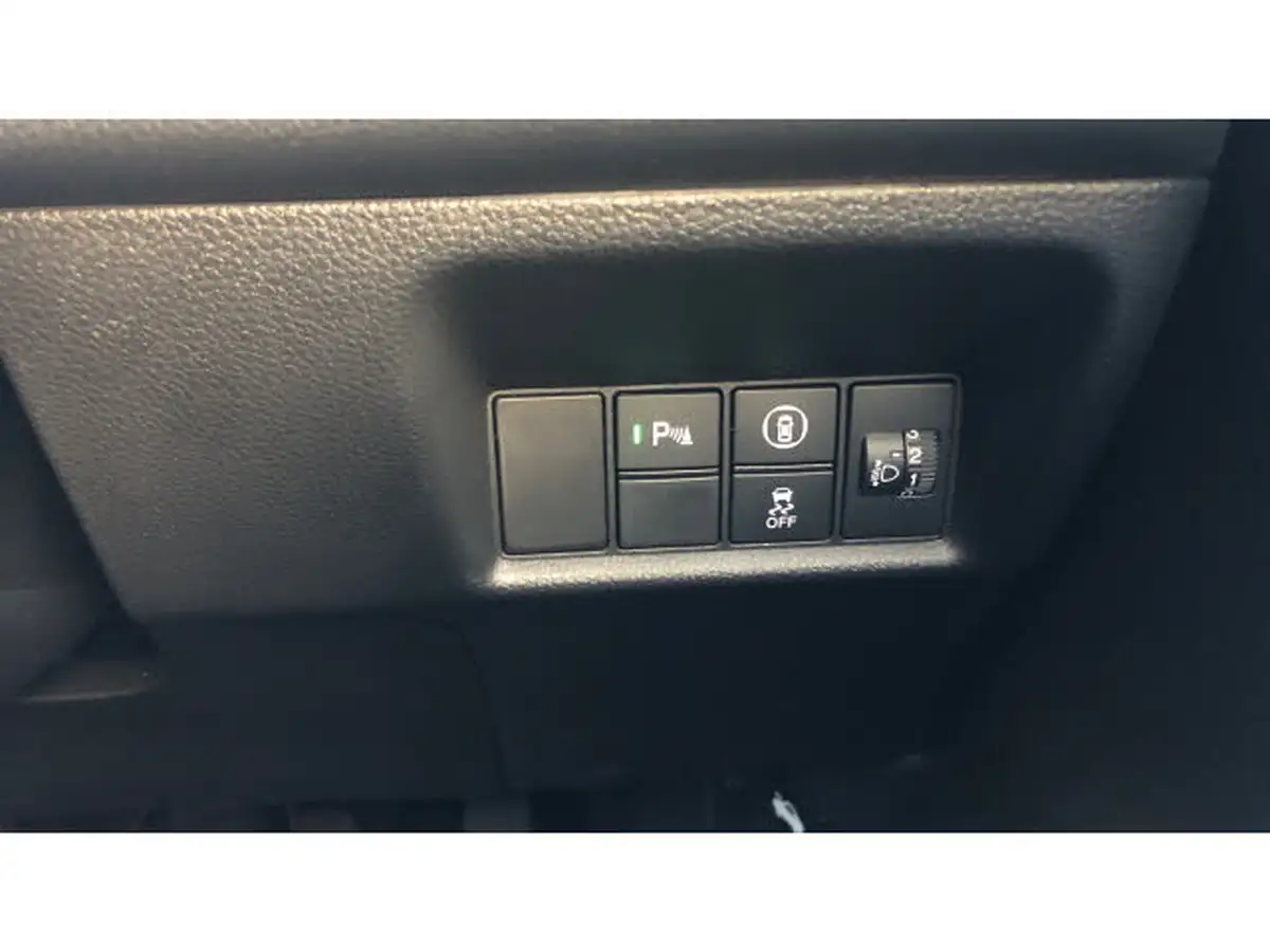 2022-honda-jazz-15-i-mmd-ex-107ps-big-17