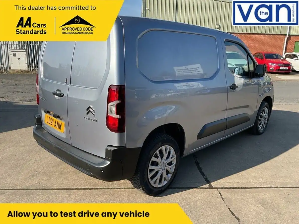 2021-citroen-berlingo-15bluehdi-1000-enterprise-100pseu6dt-e-ss-panel-big-2