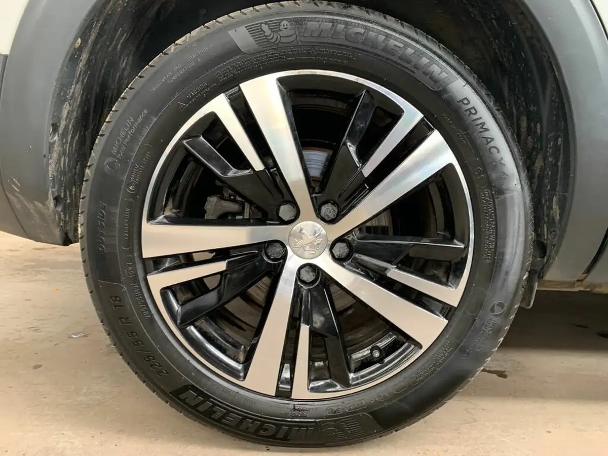 2021-peugeot-5008-suv-12-puretech-gt-eat8-big-30