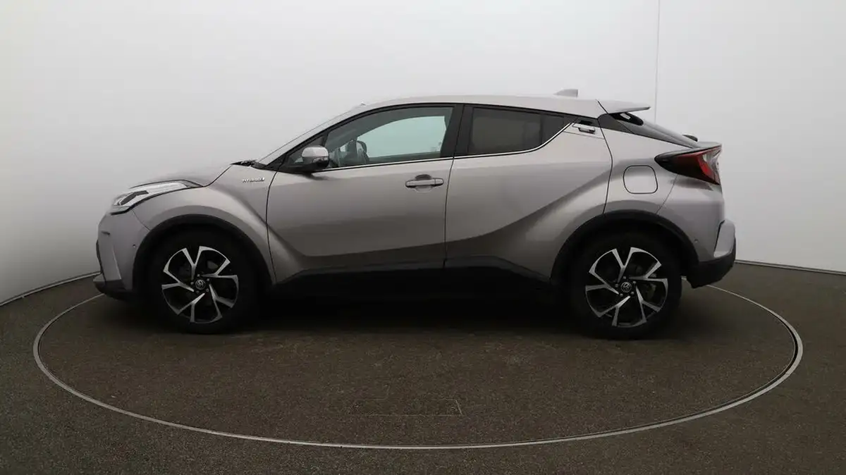 2022-toyota-c-hr-18-vvt-i-design-big-56