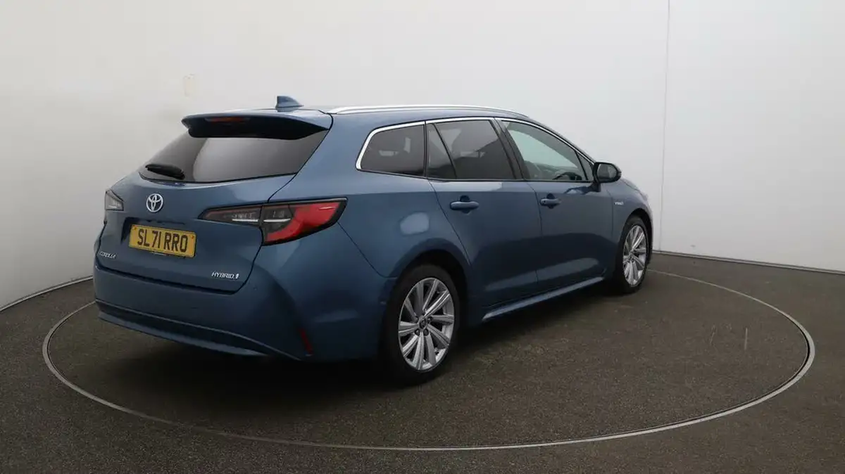 2021-toyota-corolla-18-vvt-i-design-trk-hatchback-5d-big-7