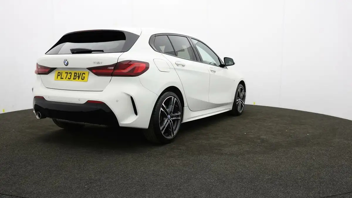 2023-bmw-1-series-15-118i-m-sport-lcp-dct-big-75