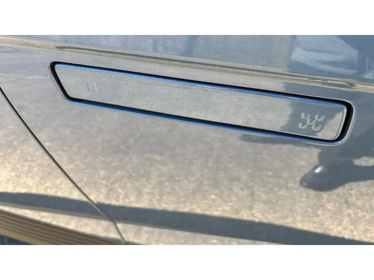 2024-hyundai-ioniq-5-e-se-connect-big-22