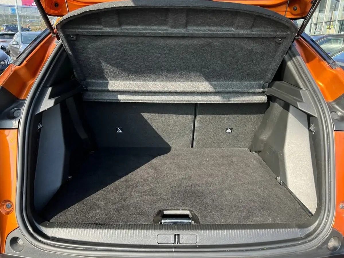 2022-peugeot-2008-suv-12-puretech-gt-big-19