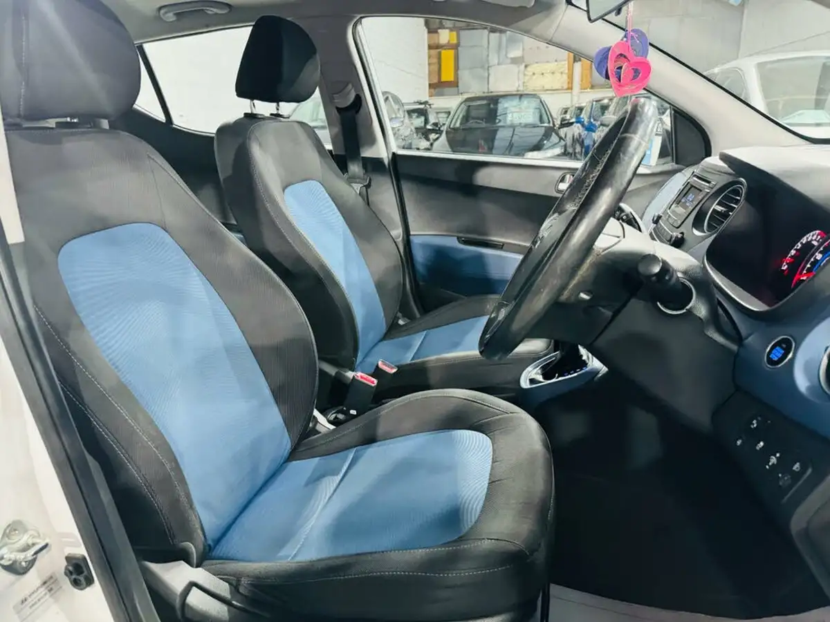 2015-hyundai-i10-12-premium-se-auto-big-10