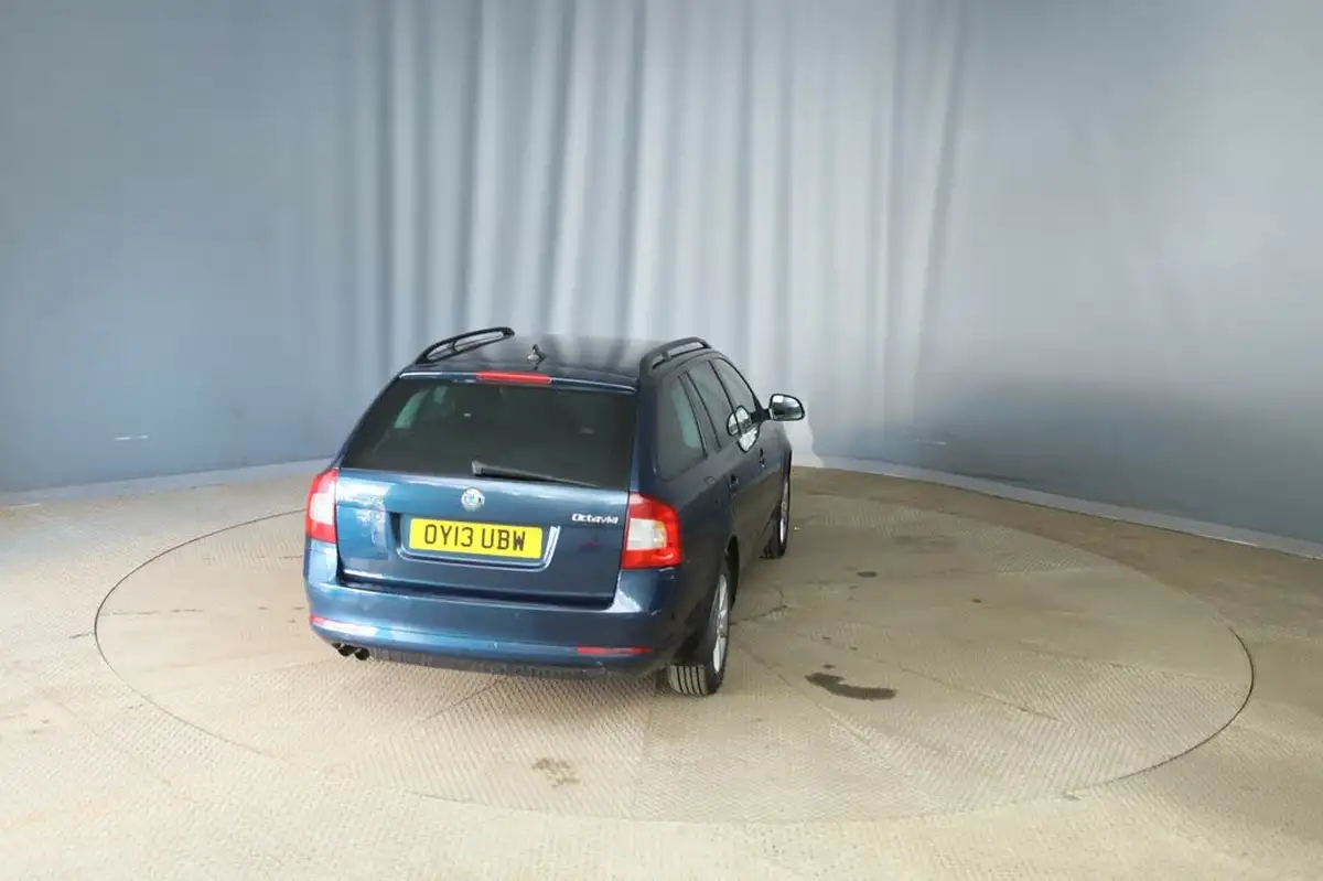 2013-skoda-octavia-14-se-124ps-estate-1390cc-dsg-big-5