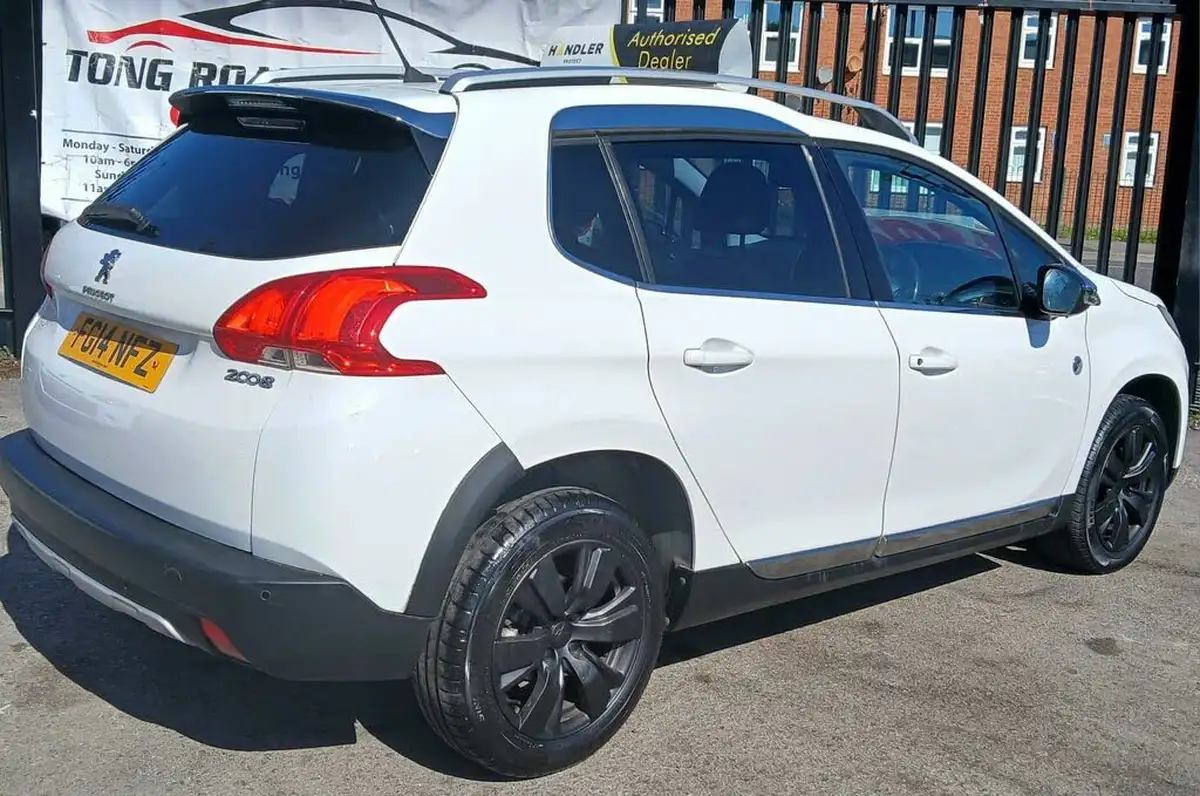 2014-peugeot-2008-crossover-12-crossway-big-45