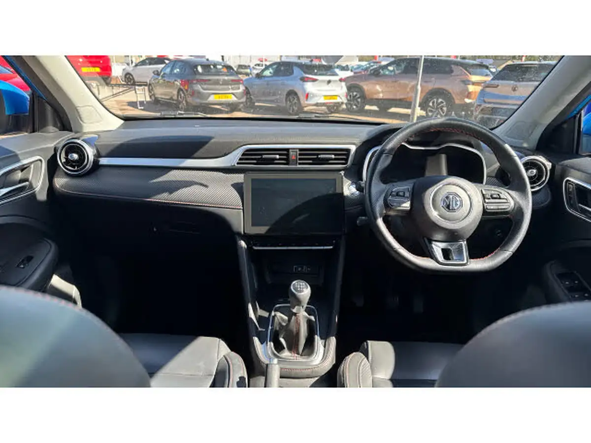 2022-mg-zs-suv-10t-gdi-exclusive-big-10