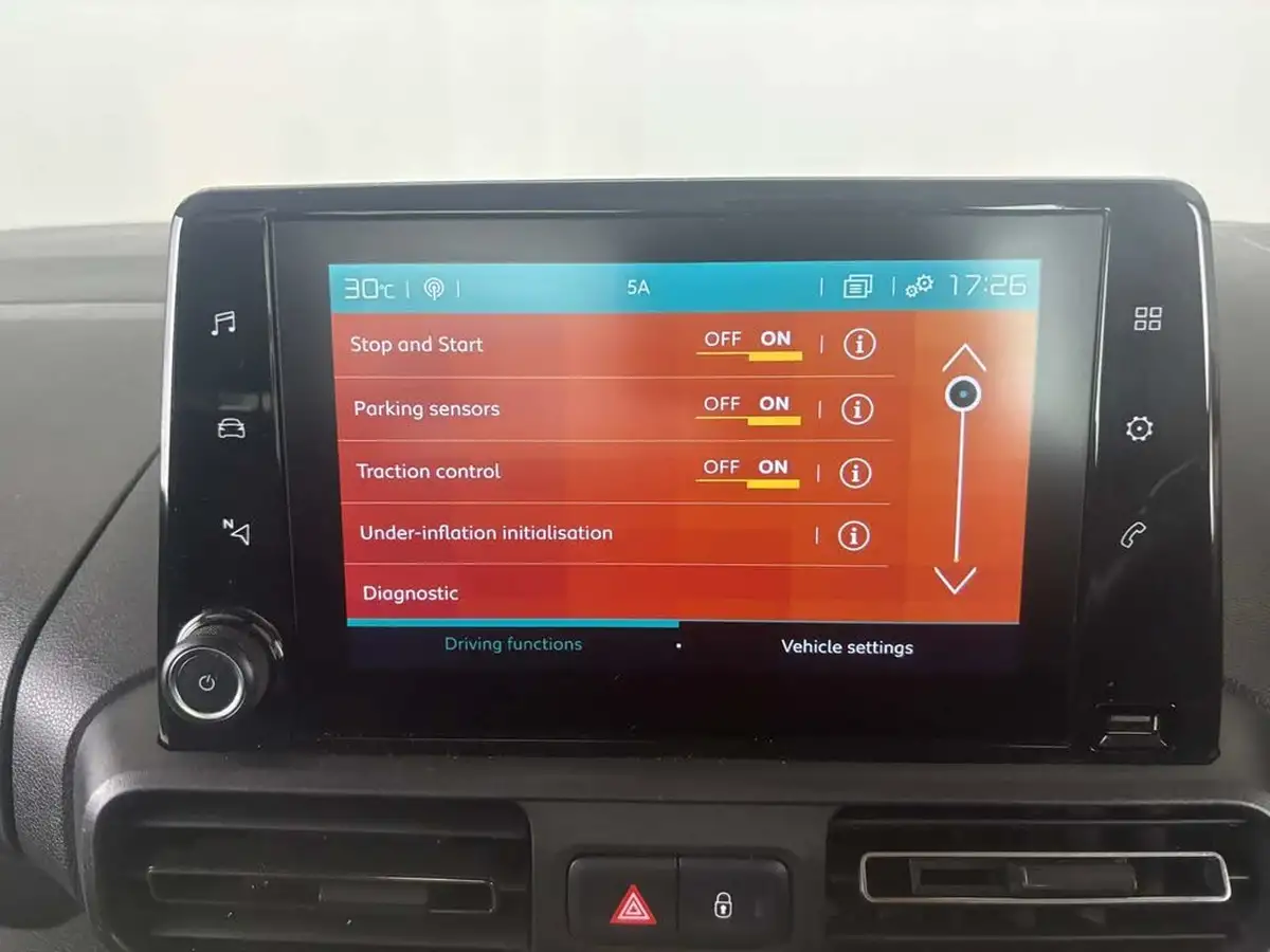 2020-citroen-berlingo-15bluehdi-flair-xl-size-100ps-big-32