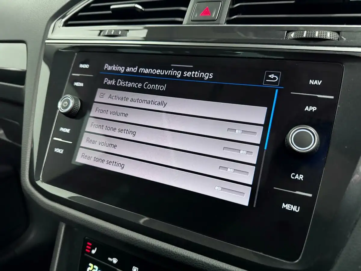 2021-volkswagen-tiguan-15-tsi-elegance-big-43