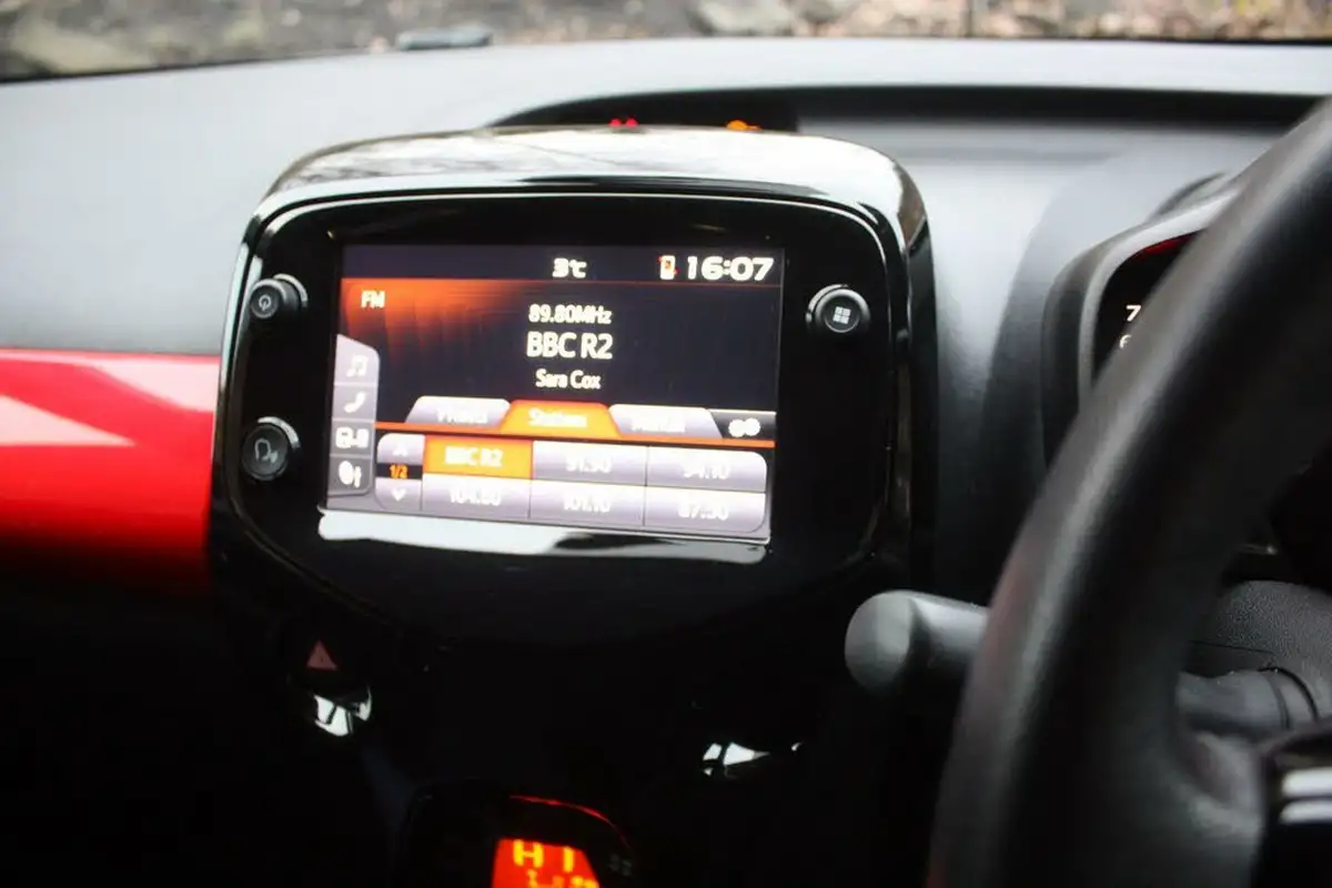 2021-citroen-c1-10-vti-jcc-big-15