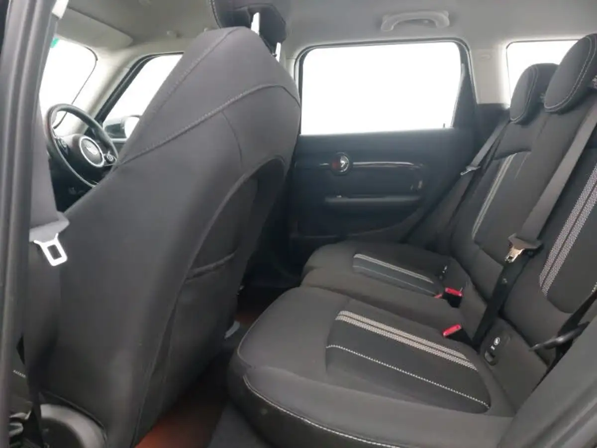 2019-mini-clubman-20-cooper-s-classic-big-5