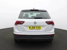 2018-volkswagen-tiguan-20tdi-se-navigation-150ps-ss-dsg-small-2