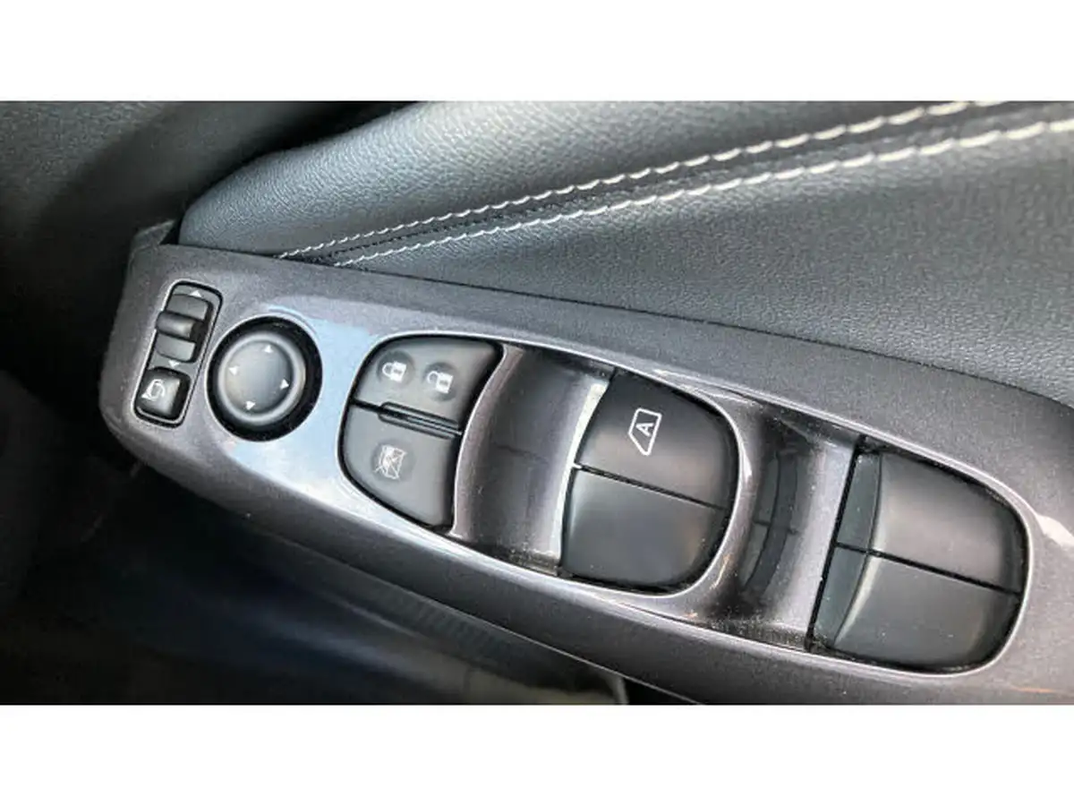 2021-nissan-juke-10-dig-t-tekna-dct-big-32
