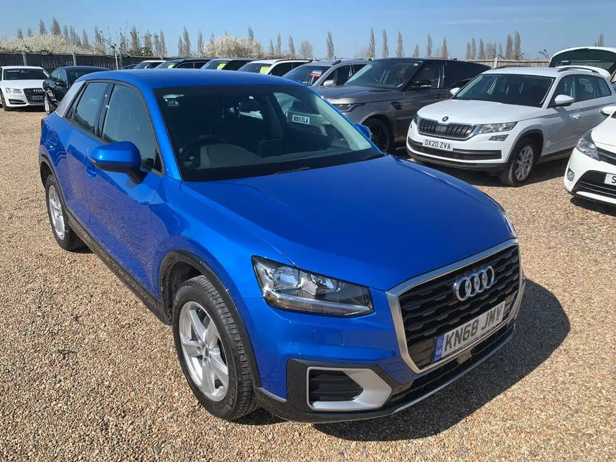 2018-audi-q2-10-30-tfsi-sport-big-0