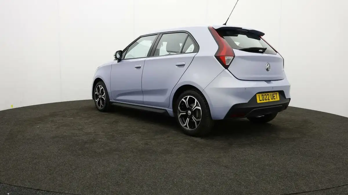 2022-mg-mg3-15-vti-tech-exclusive-nav-big-4