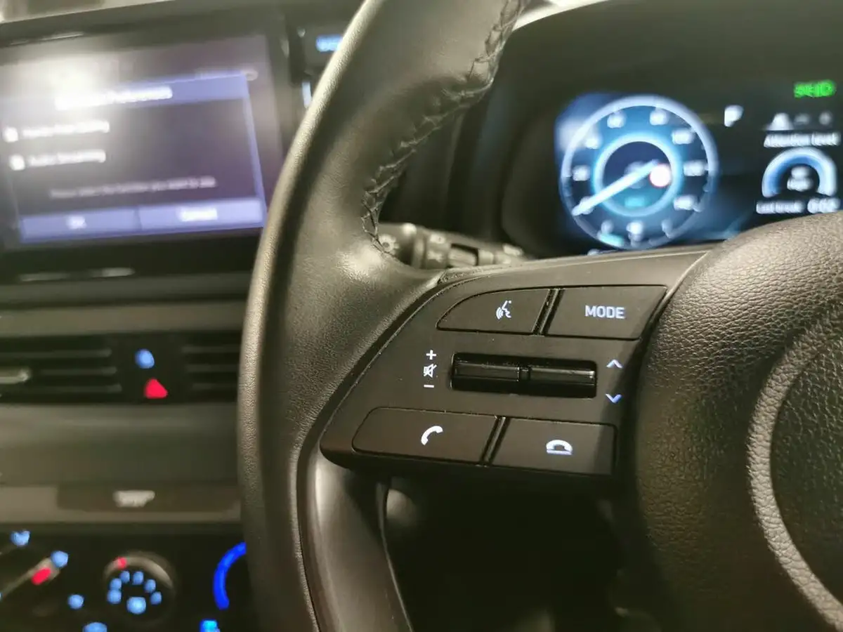 2023-hyundai-i20-10-t-gdi-se-connect-dct-big-19