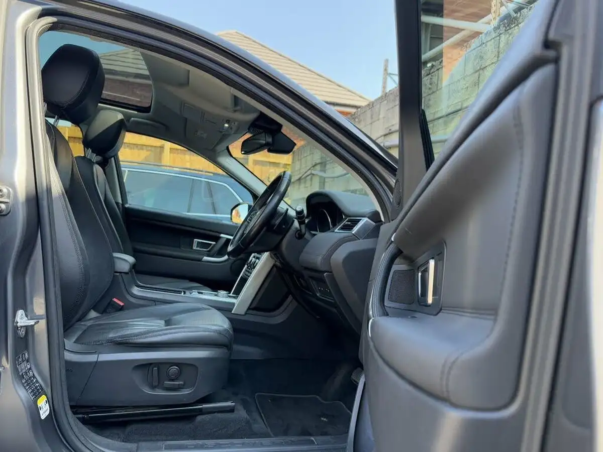 2015-land-rover-discovery-sport-22td-hse-awd-auto-big-13