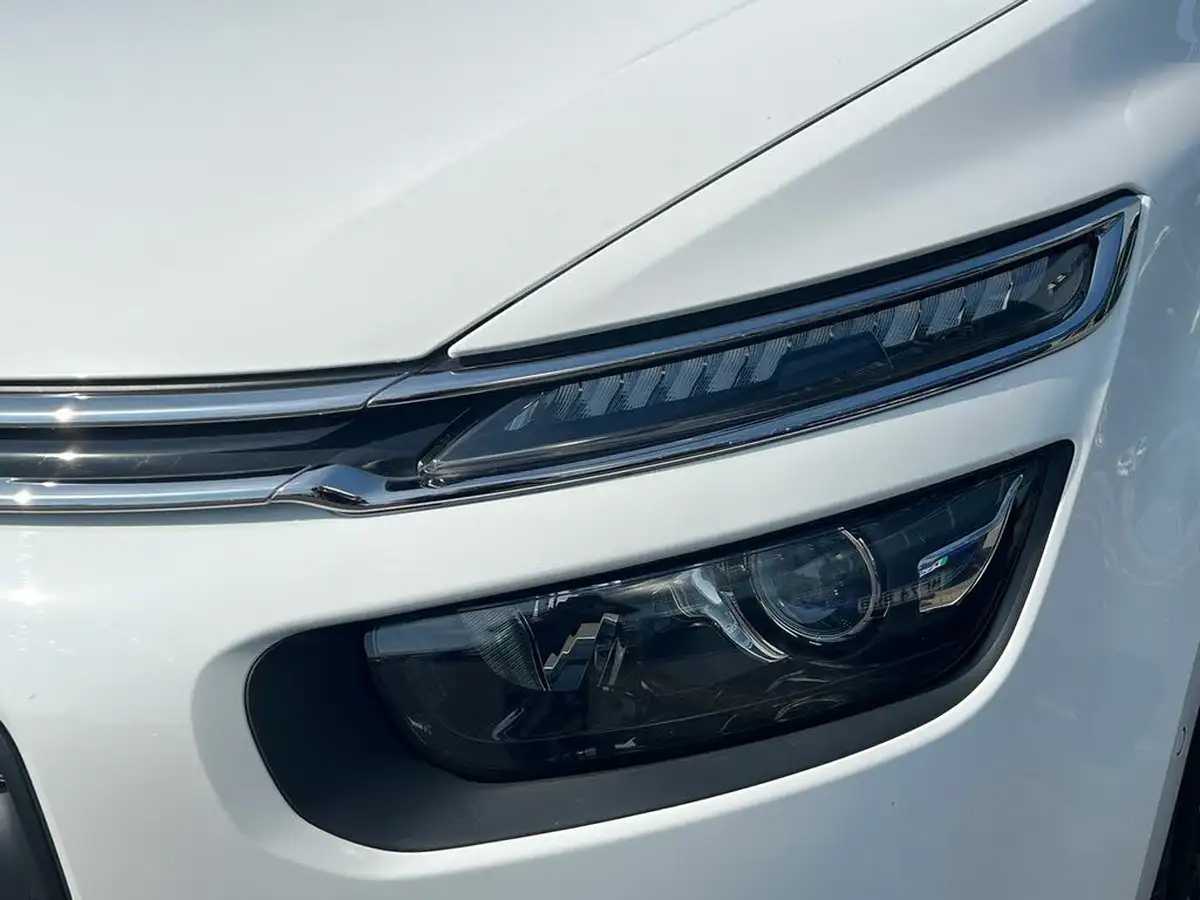 2021-citroen-grand-c4-spacetourer-15bluehdi-shine-big-12