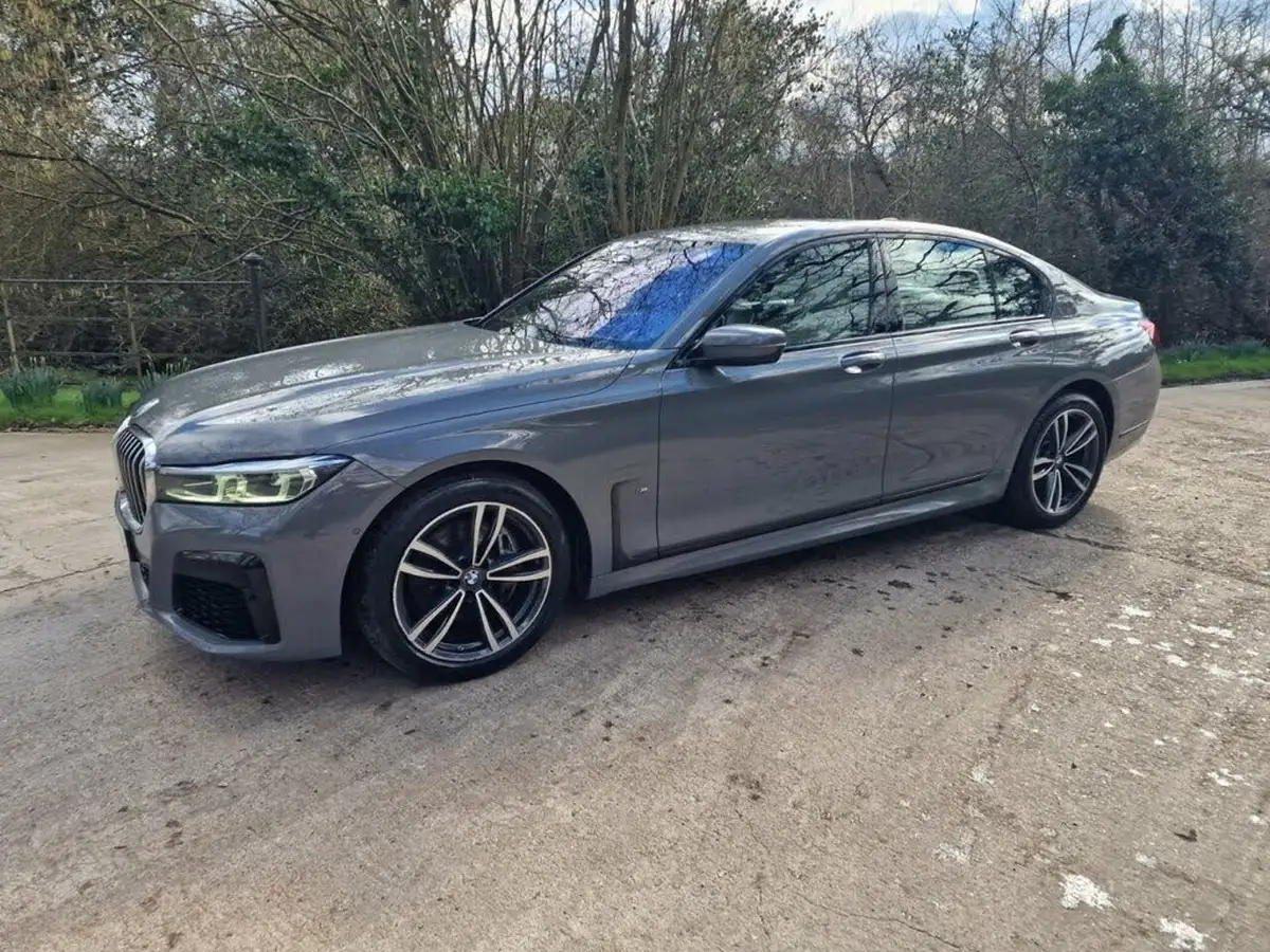 2022-bmw-7-series-30td-730d-m-sport-big-6