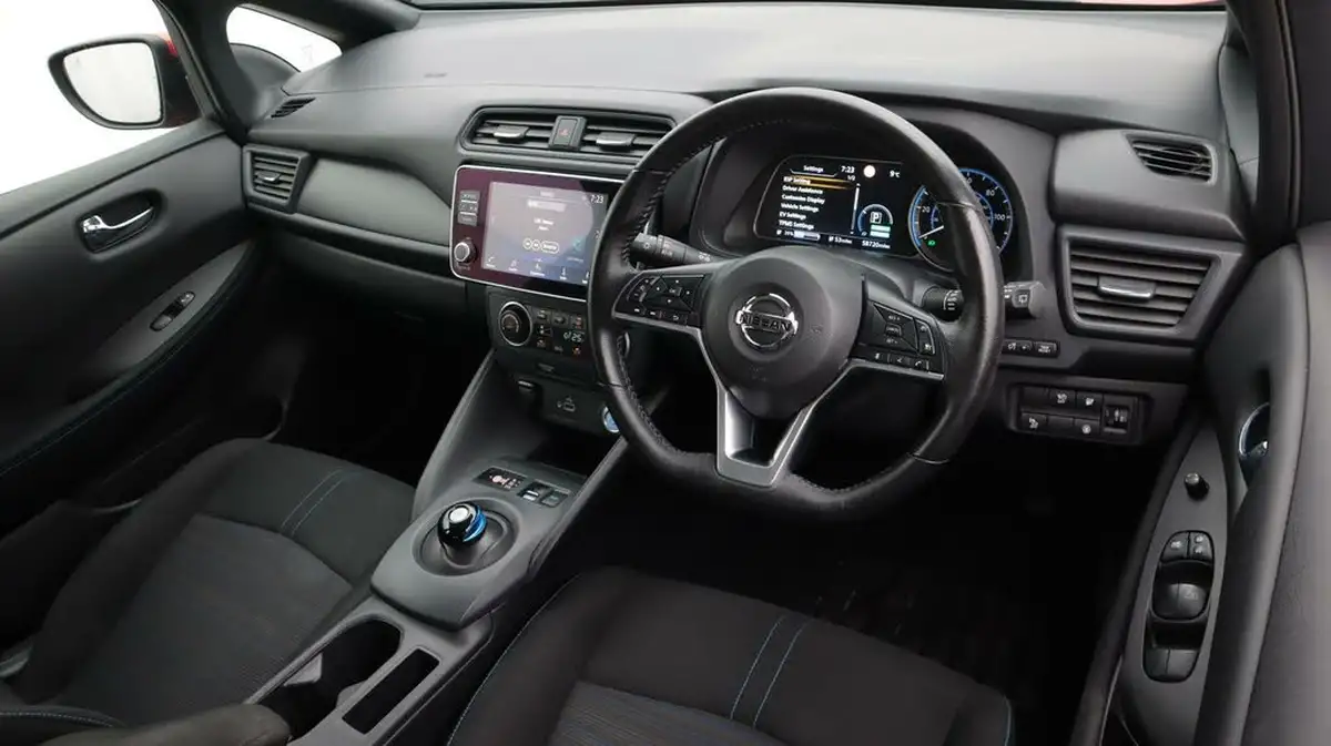 2021-nissan-leaf-e-acenta-big-9