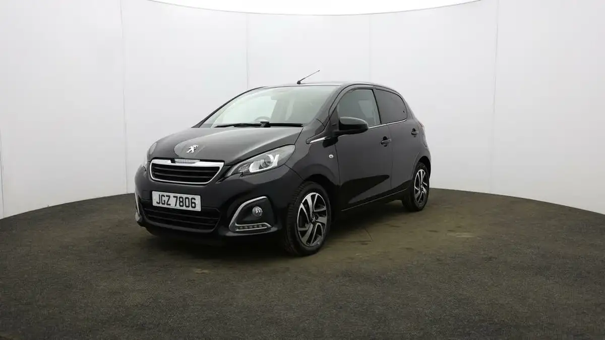 2018-peugeot-108-12-puretech-allure-hatchback-5d-big-2