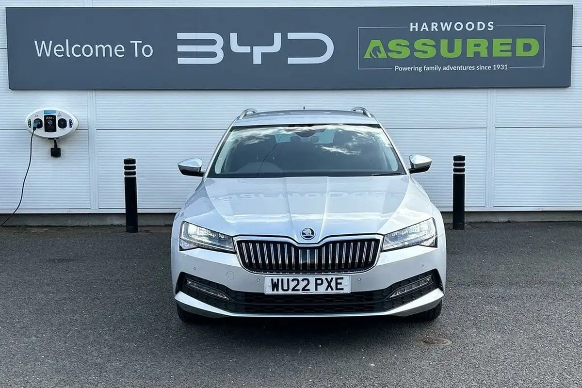 2022-skoda-superb-20tdi-se-technology-estate-dsg-big-14
