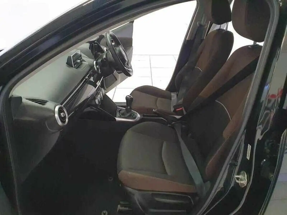 2020-mazda-mazda2-15-skyactiv-g-se-l-big-19