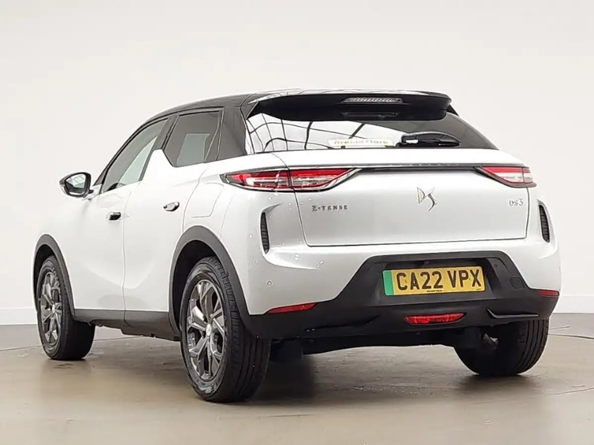 2022-ds-ds-3-crossback-e-tense-bastille-big-1
