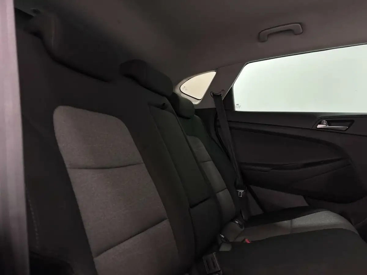 2018-hyundai-tucson-16-gdi-se-nav-big-38