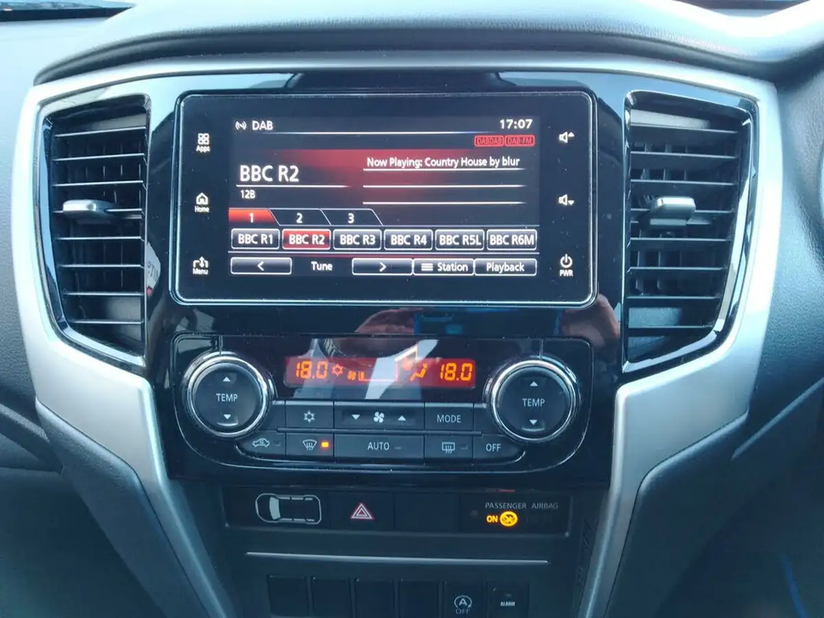 2019-mitsubishi-l200-22di-d-warrior-auto-big-30