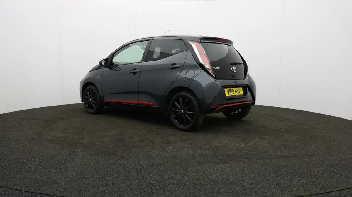 2018-toyota-aygo-10-vvt-i-x-press-71bhp-big-65