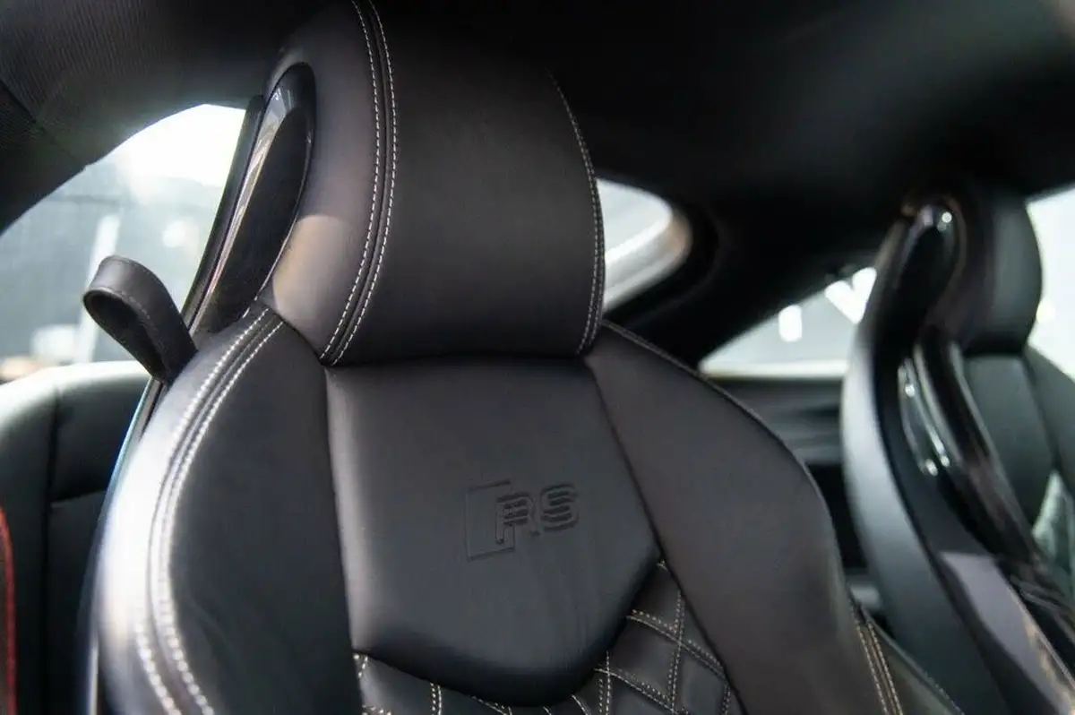 2018-audi-tt-coupe-25-tfsi-quattro-rs-big-6