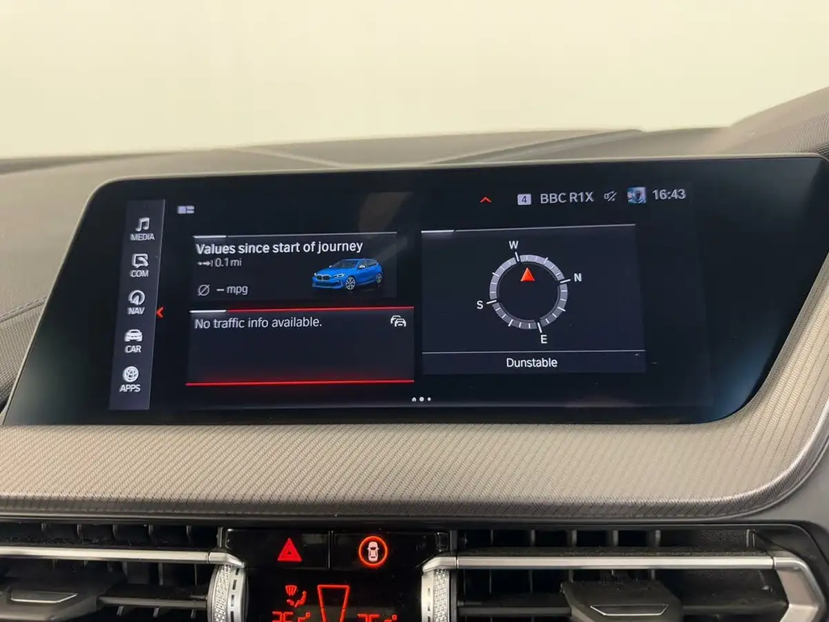 2021-bmw-1-series-20-m135i-xdrive-big-46