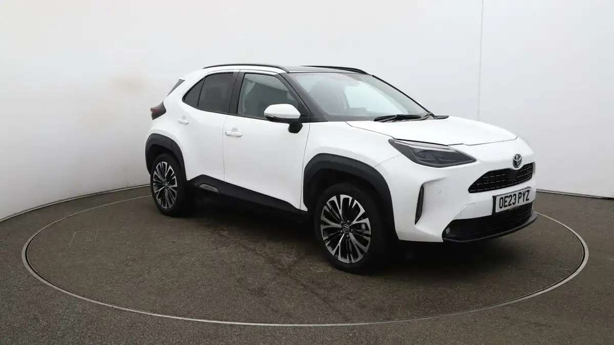 2023-toyota-yaris-cross-15-vvt-i-excel-awd-i-big-1