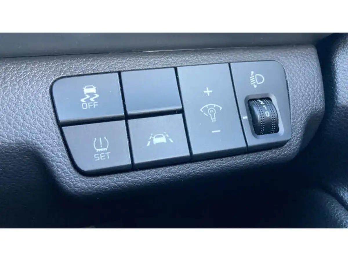 2020-kia-rio-125-2-big-21