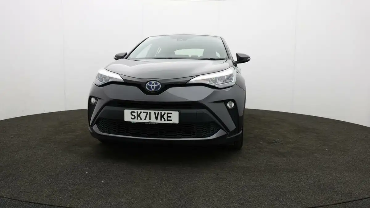 2021-toyota-c-hr-18-vvt-i-icon-big-49