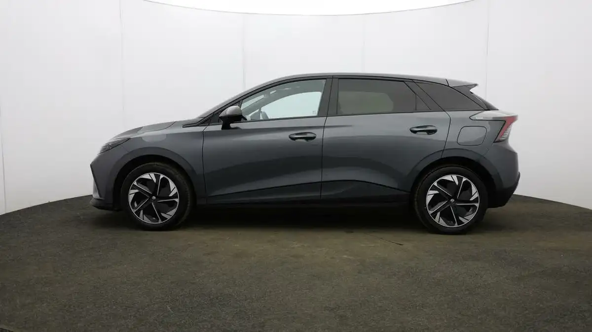 2023-mg-mg4-e-trophy-ev-203ps-long-big-3