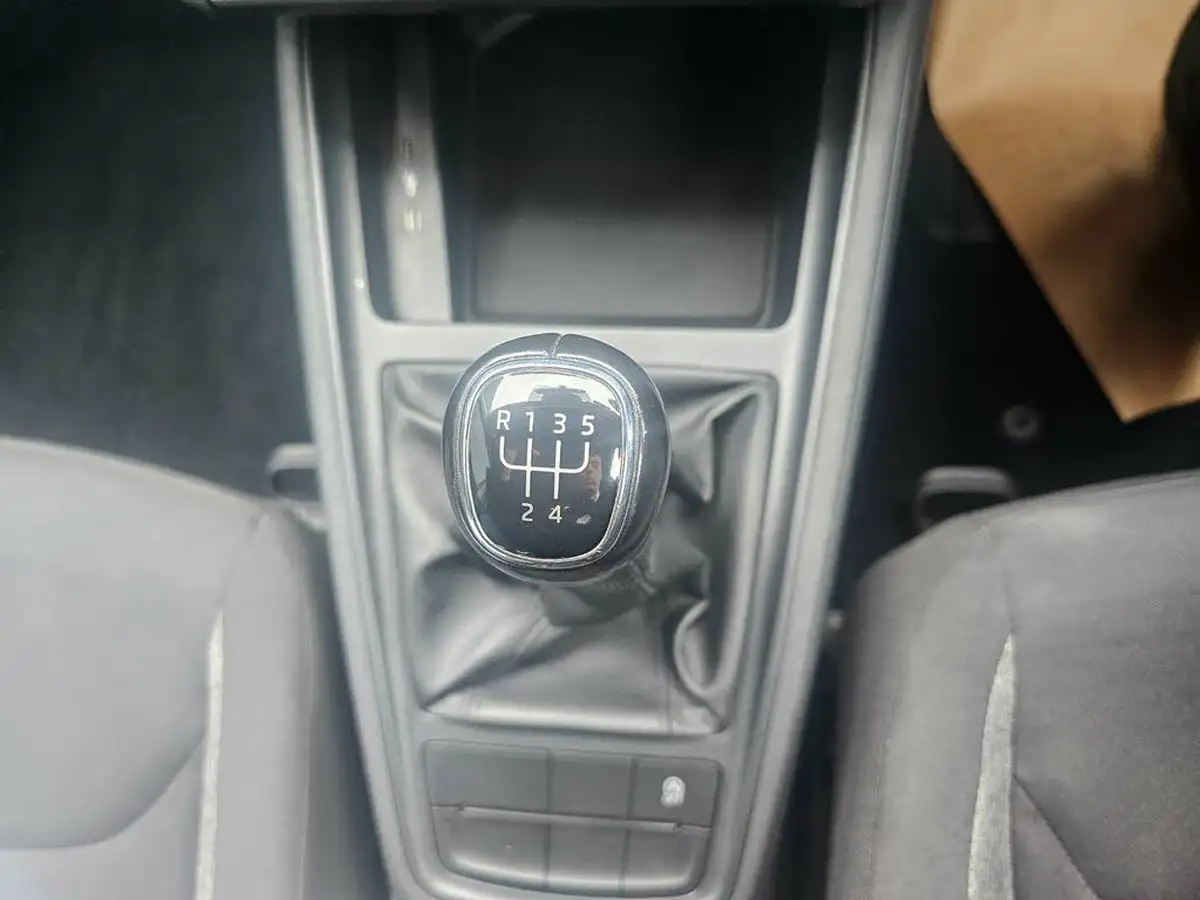 2020-skoda-kamiq-10-tsi-s-big-25