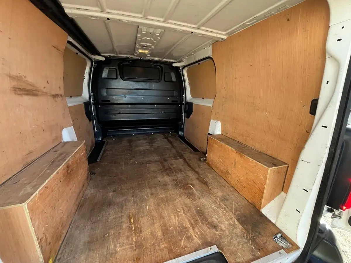 2019-toyota-proace-15d-active-medium-120hpeu6dt-e-panel-big-29