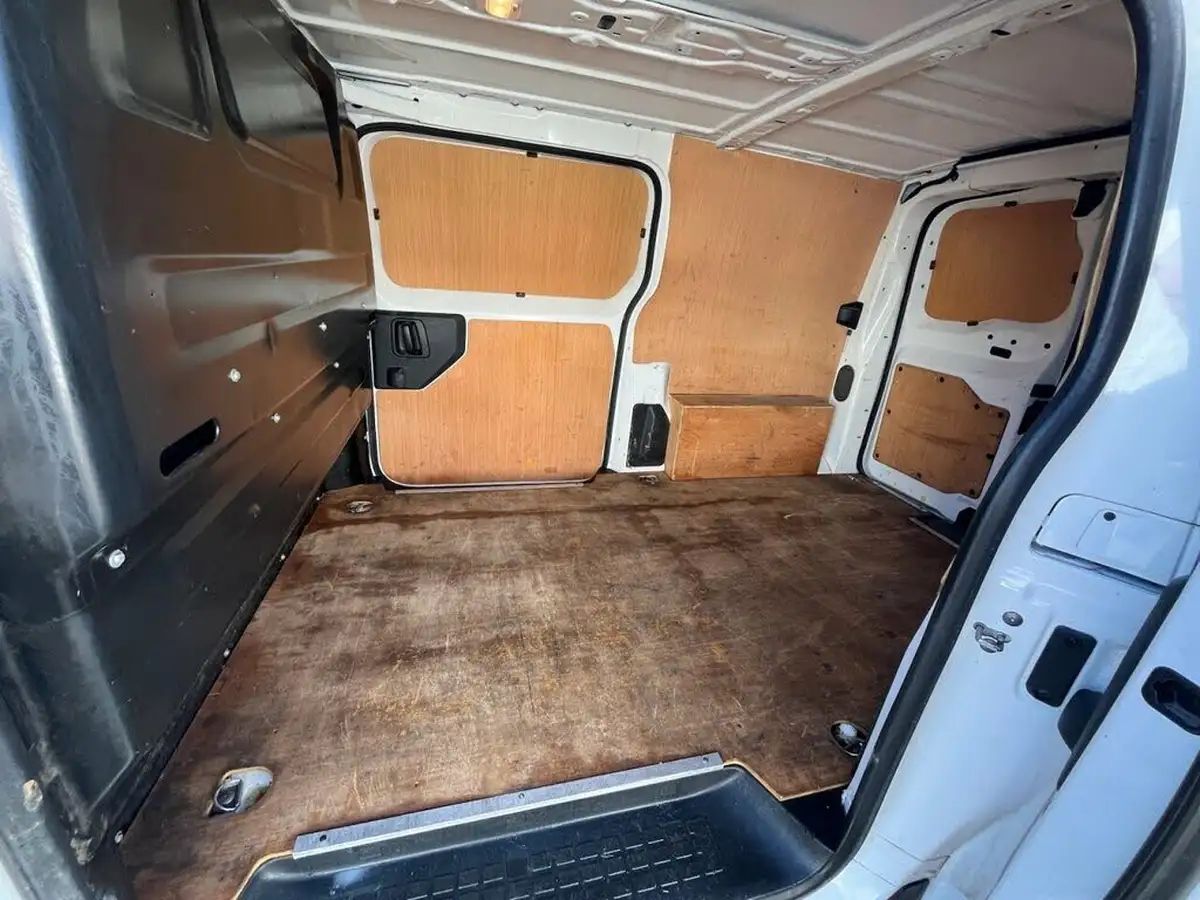 2019-toyota-proace-15d-active-medium-120hpeu6dt-e-panel-big-32