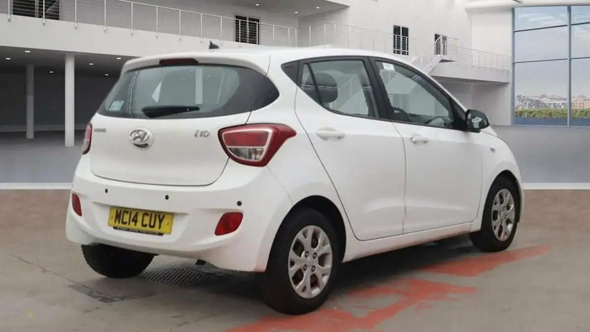 2014-hyundai-i10-10-se-big-3