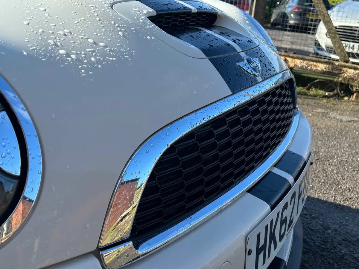 2012-mini-cooper-16-cooper-s-184bhp-sport-chili-hatchback-3d-big-10
