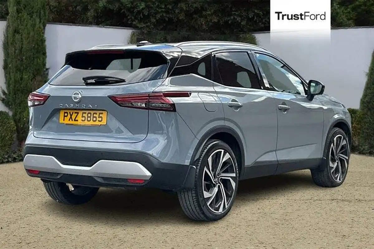 2021-nissan-qashqai-13-dig-t-tekna-big-3